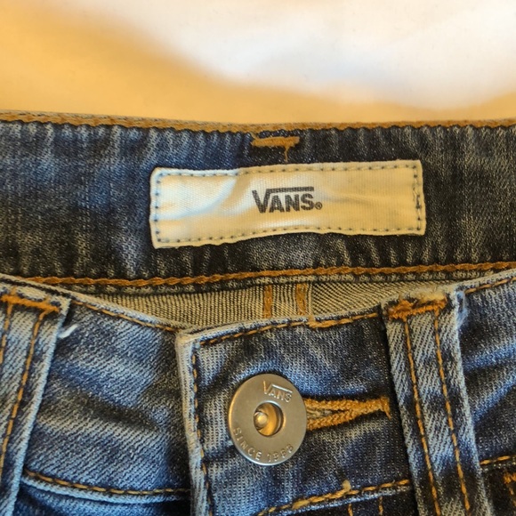 Women’s size 25 Vans distressed blue jeans - Picture 8 of 15